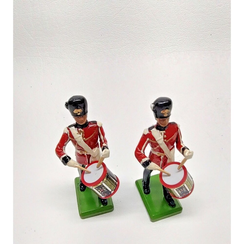 2 Vintage 1986 W Britian Lead Toy Soldier s Drummer England Royal Welch 2-1/2"T